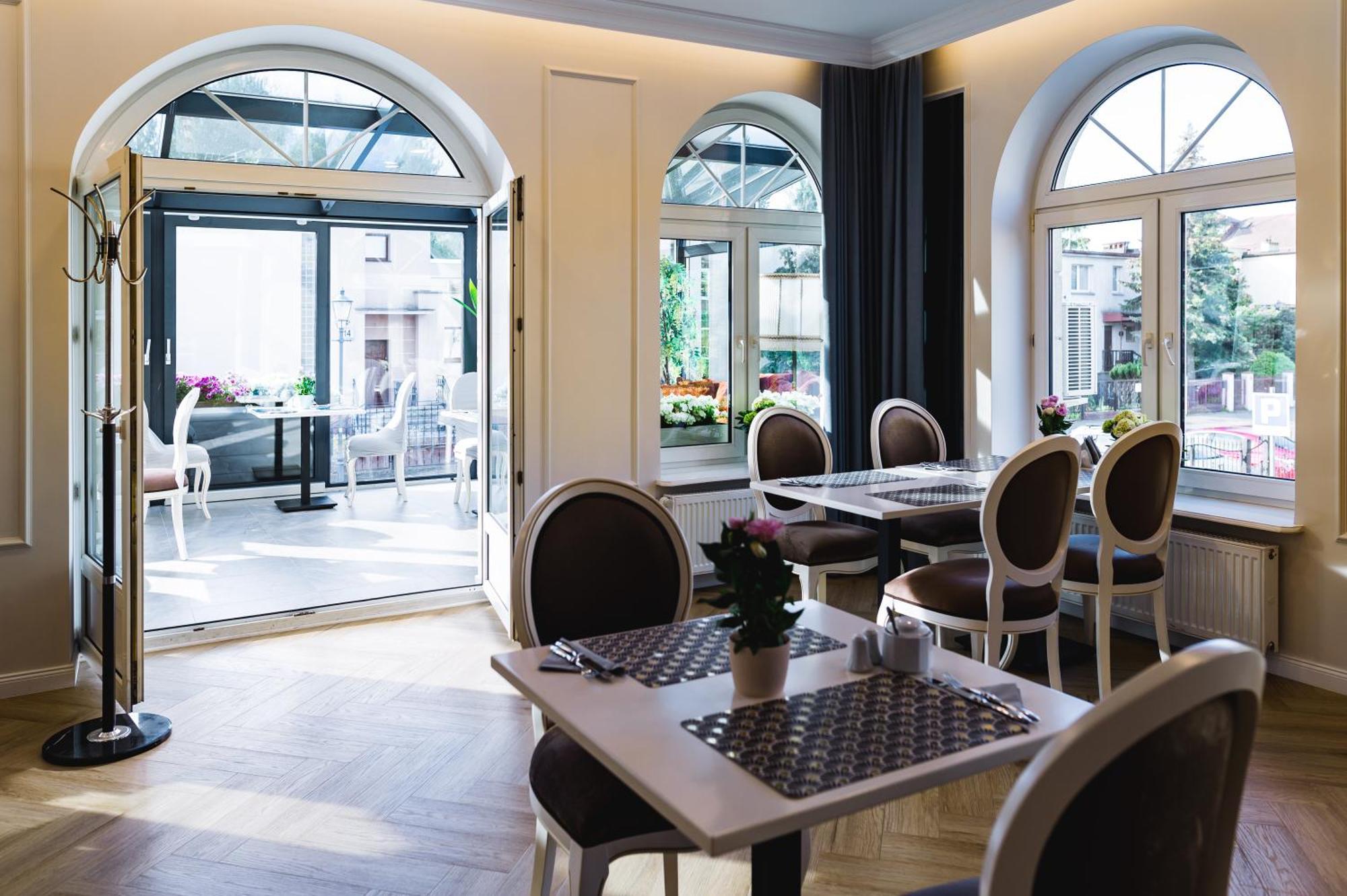 Moris Boutique Beach Hotel Gdańsk Buitenkant foto